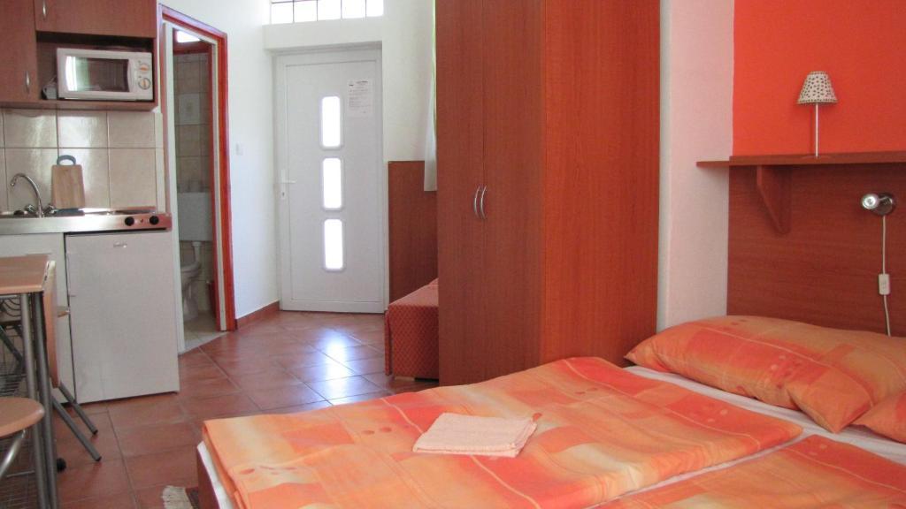 Abadszaloki Vitorlas Vendeghaz Hotel Room photo